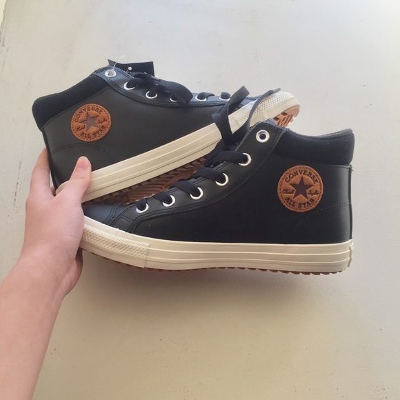 leather converse tennis shoes